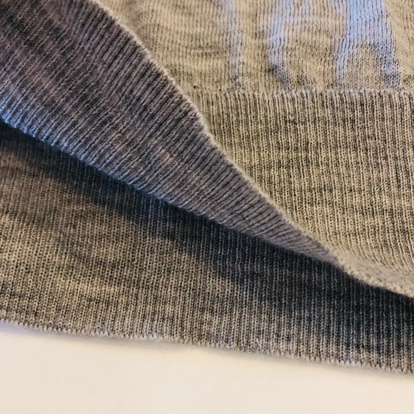 Gap 100% Merino Wool Sweater - Picture 8 of 12